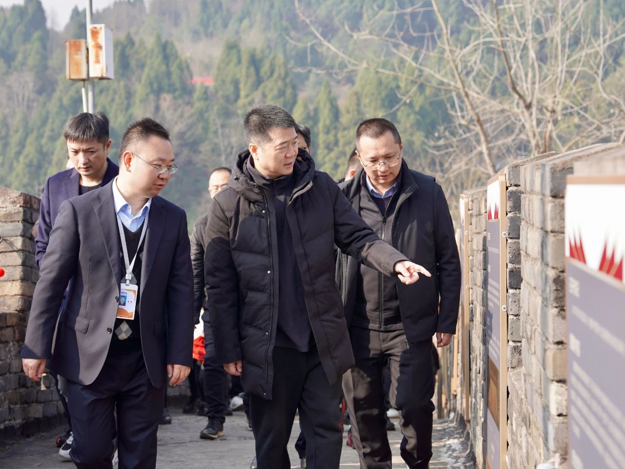 省尊龙凯时集团党委书记、董事长游勇检查督导春节安全生产工作并看望慰问坚守岗位的一线干部员工